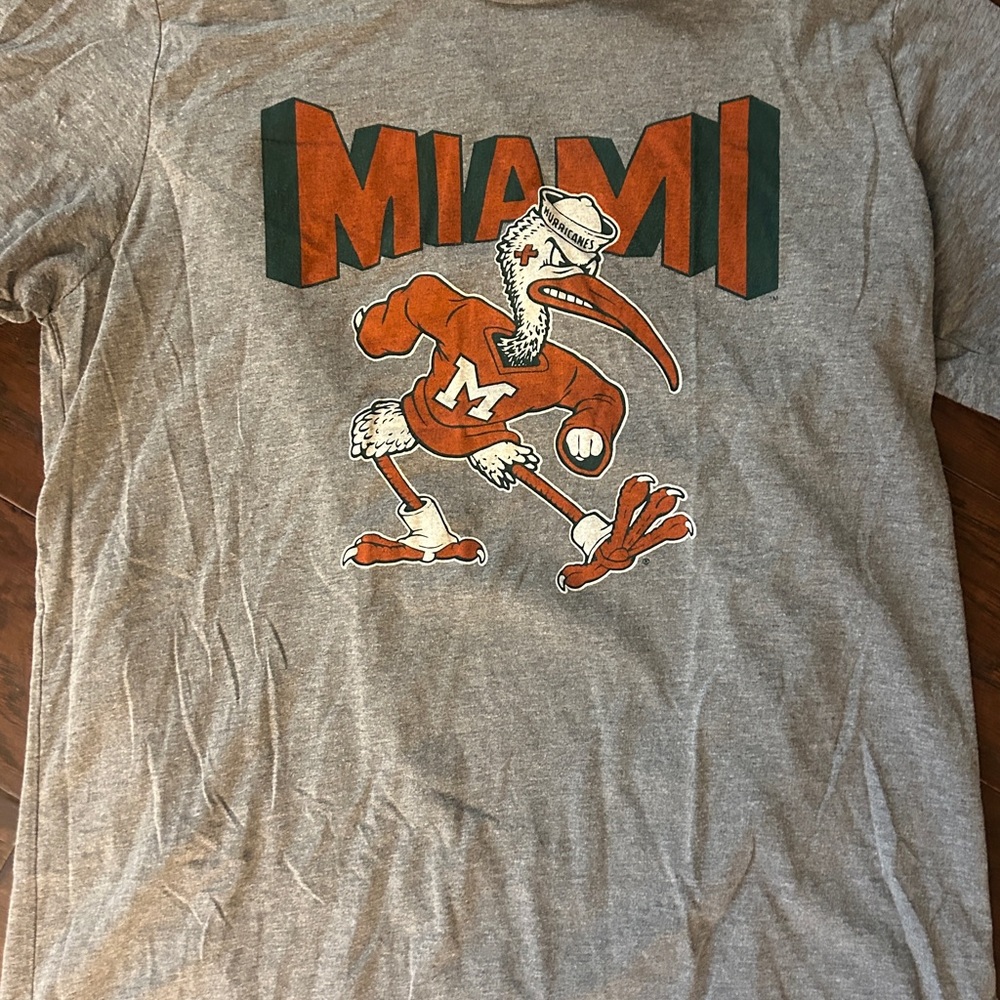 Gray Miami Graphic Tee - Short Sleeve